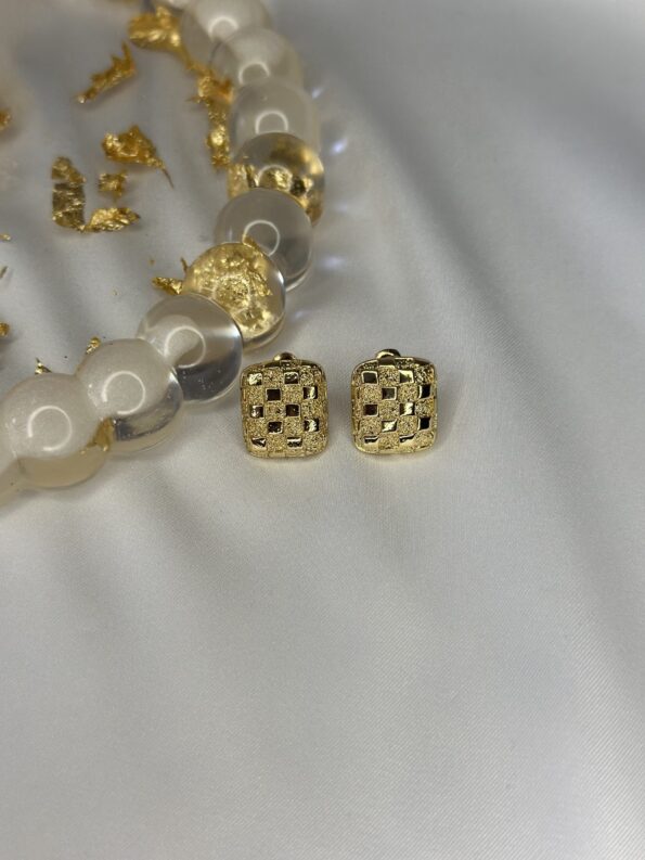VINTAGE EARRINGS