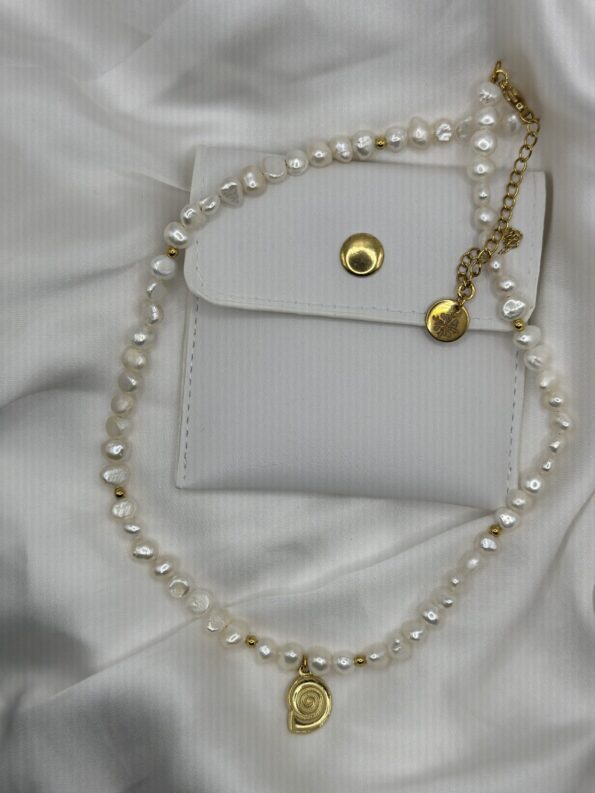 SHELL PEARL NECKLACE