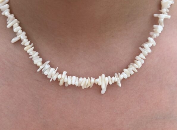 CORAL NECKLACE - Image 2