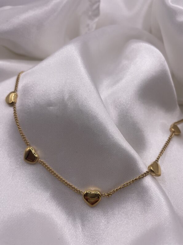 LOVE IS IN THE AIR NECKLACE