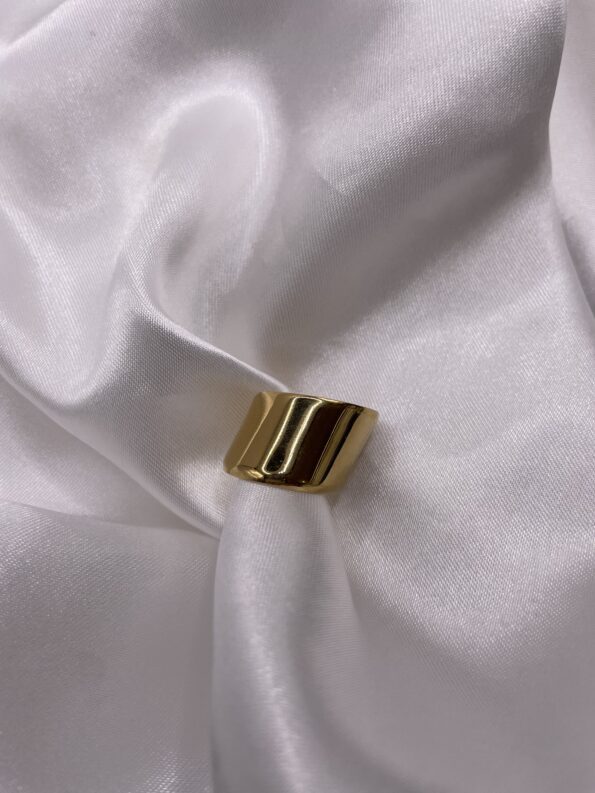 BETTY RING