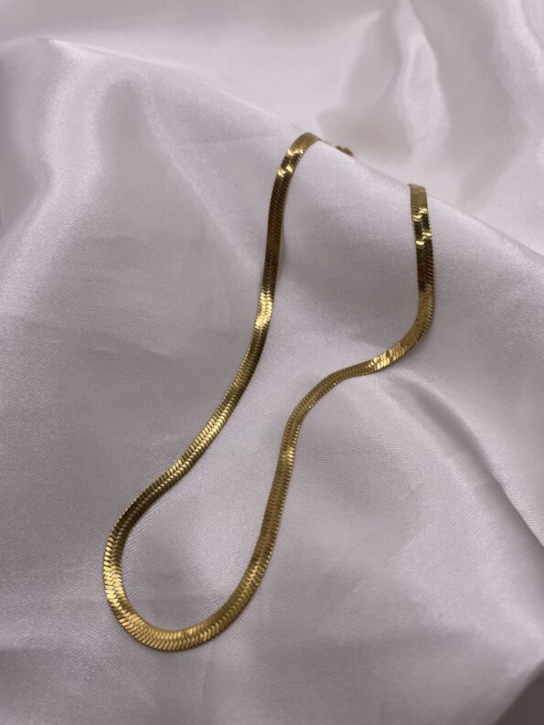 SNAKE NECKLACE