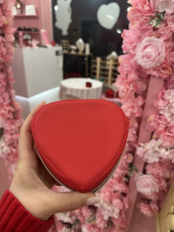 HEART TRAVEL CASE