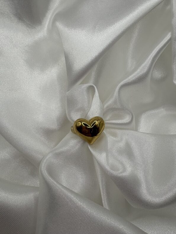 LOVELY RING