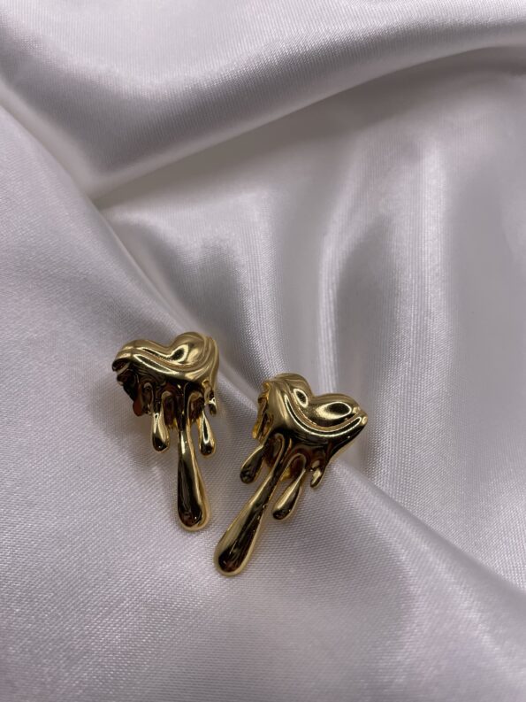 CUTE HEART EARRINGS