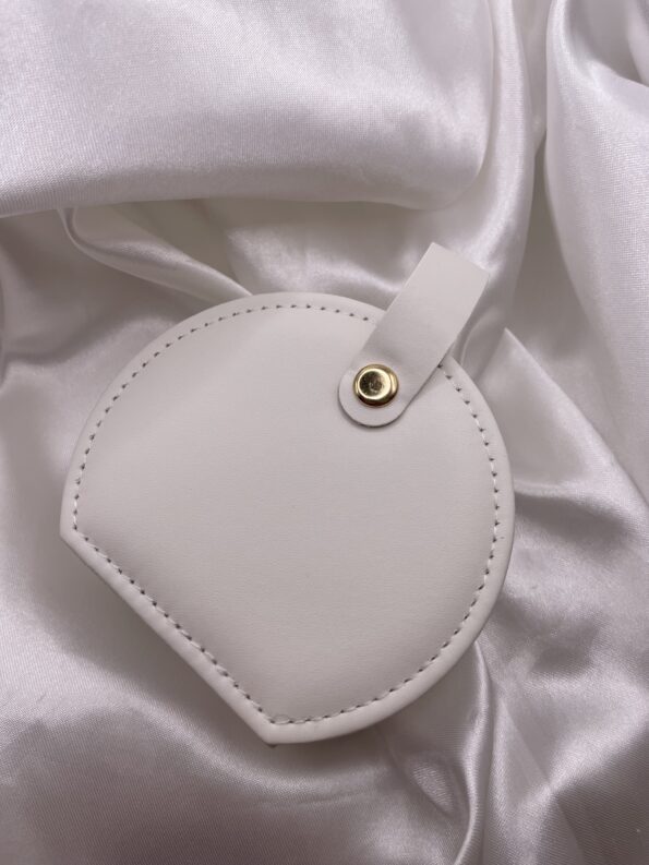 LILA WHITE TRAVEL CASE