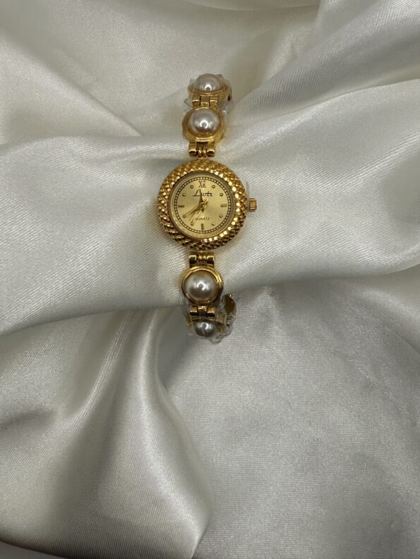 VINTAGE WATCH
