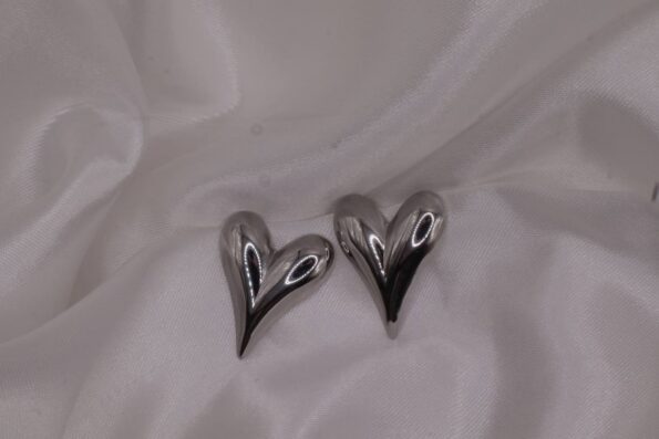 HEART EARRINGS - Image 3