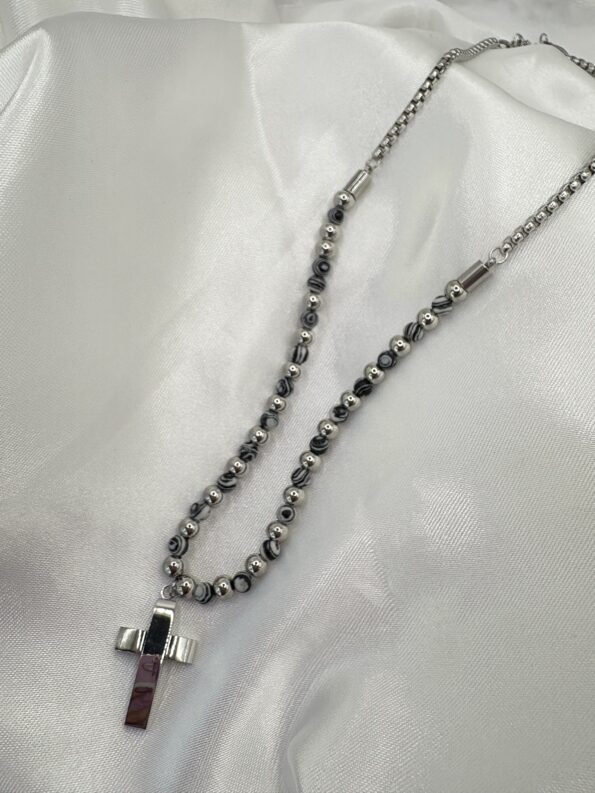 MIKE WHITE NECKLACE