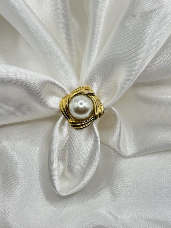 PEARL RING